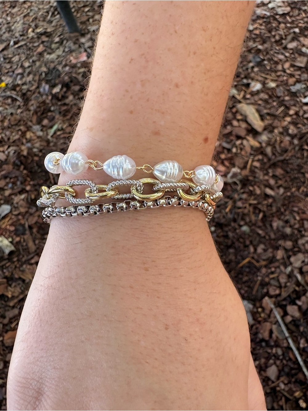 Elegant Gold & Pearl Mixed-Link Bracelet Set Magnetic Closure